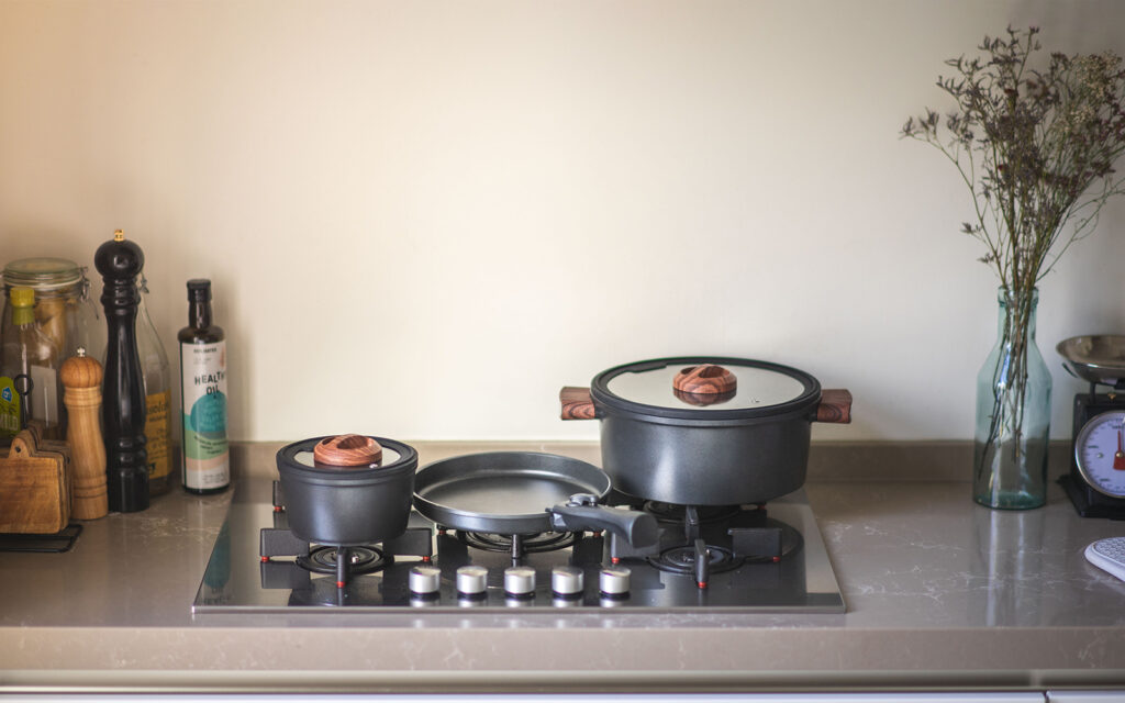 The Cooking Totem  Kitchenware design, Cookware design, Modern kitchen  accessories